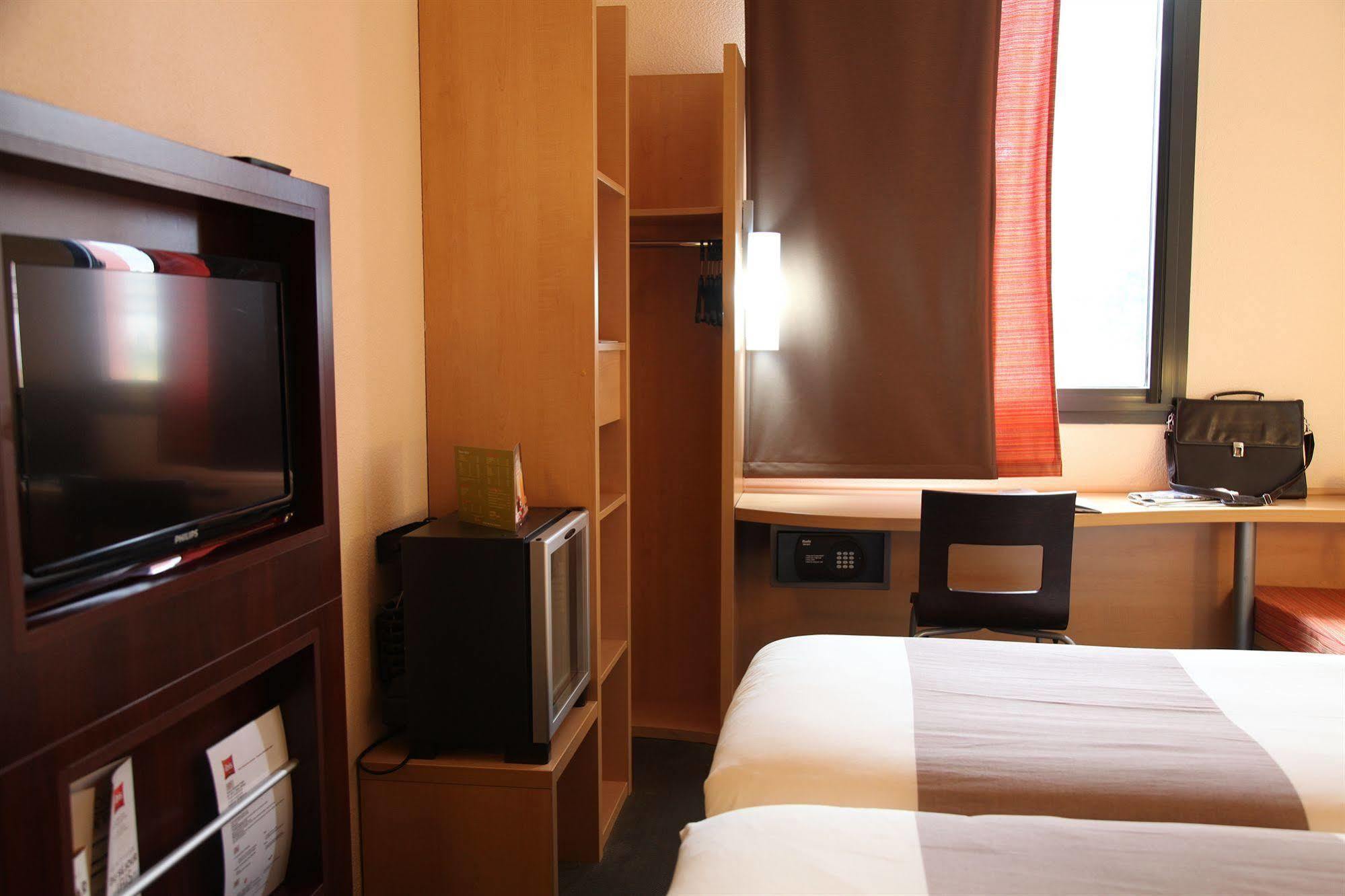 Hotel Ibis Styles Dakar Exteriér fotografie